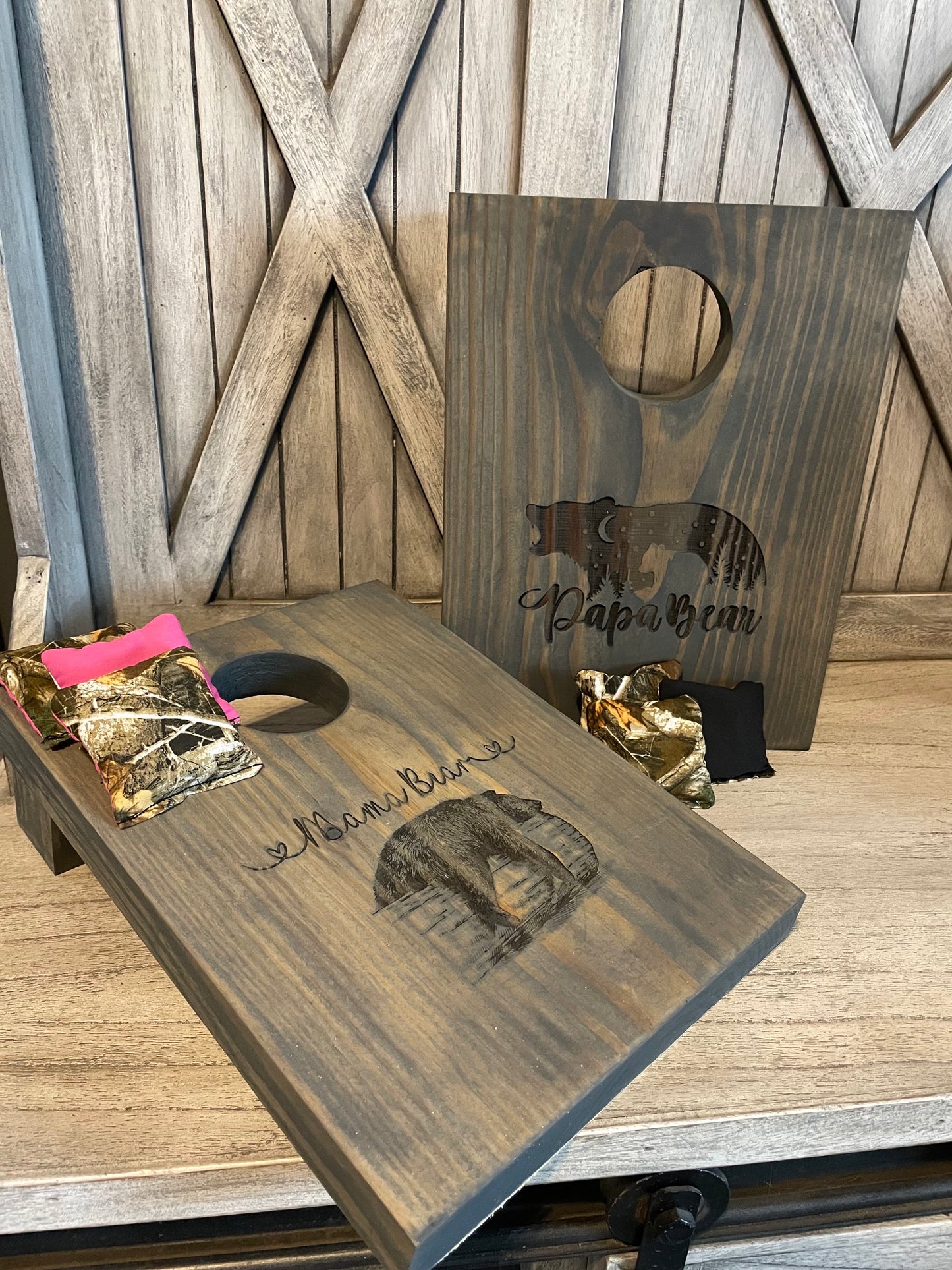 Papa & Mama Bear Tabletop Cornhole Set BPC image 0